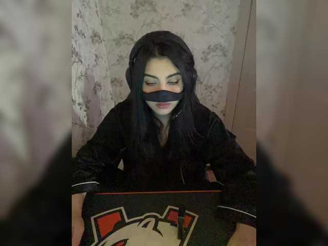 aloeloea's BongaCams show and profile