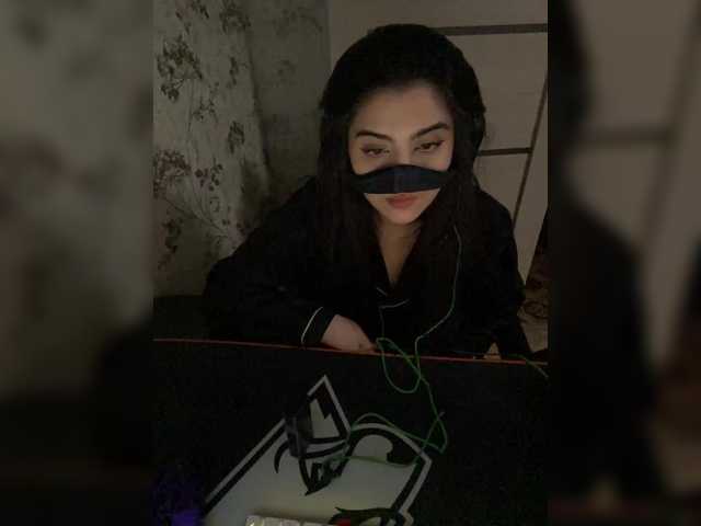 aloeloea's BongaCams show and profile