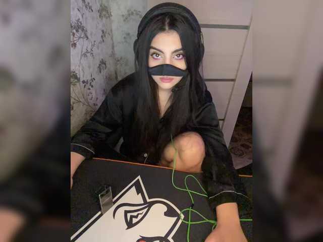 aloeloea's BongaCams show and profile