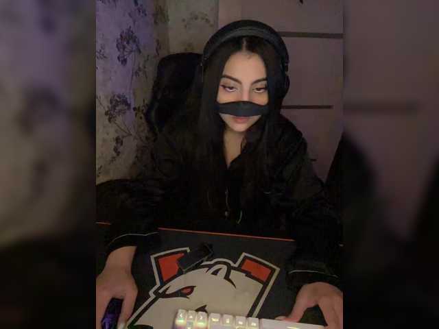 aloeloea's BongaCams show and profile