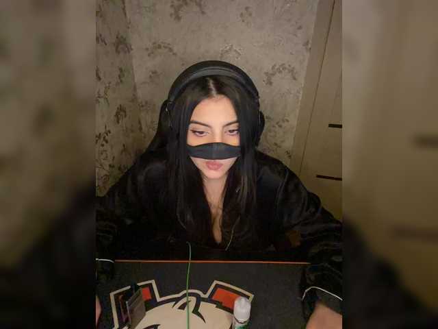 aloeloea's BongaCams show and profile