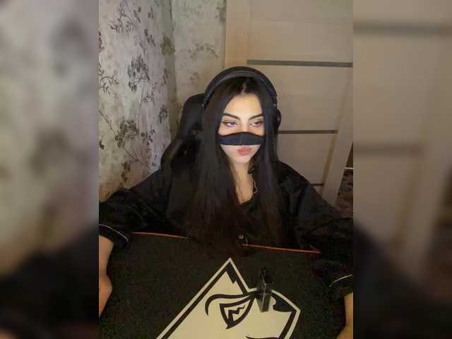 aloeloea's BongaCams show and profile