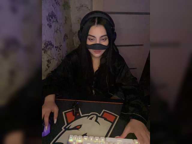 aloeloea's BongaCams show and profile