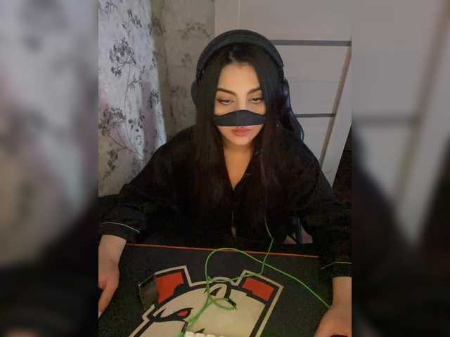 aloeloea's BongaCams show and profile