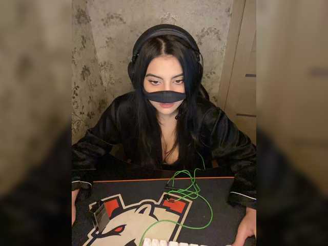 aloeloea's BongaCams show and profile