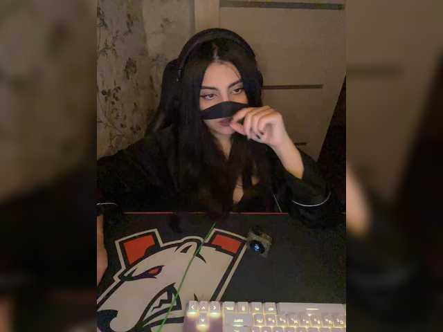 aloeloea's BongaCams show and profile