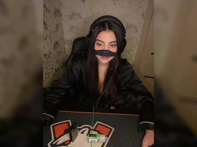 aloeloea's BongaCams show and profile