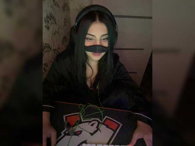 aloeloea's BongaCams show and profile