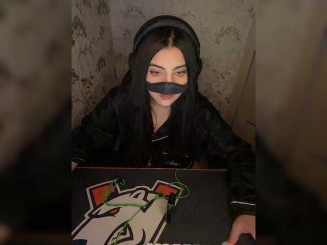 aloeloea's BongaCams show and profile