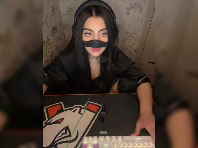 aloeloea from BongaCams