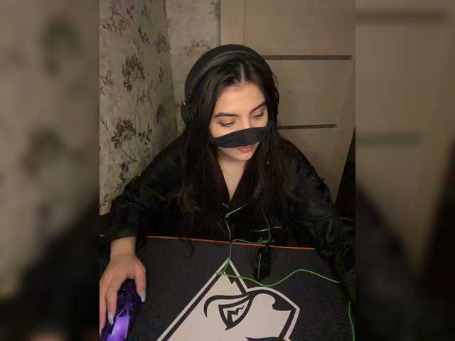 aloeloea's BongaCams show and profile