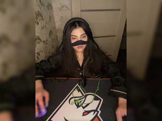 aloeloea's BongaCams show and profile