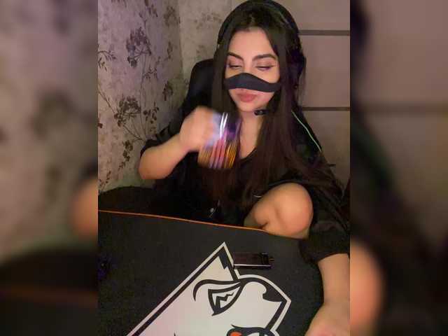 aloeloea live cam profile