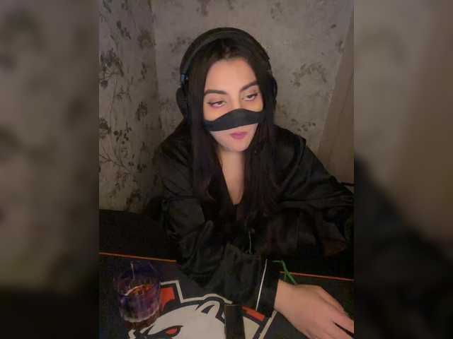 aloeloea's BongaCams show and profile