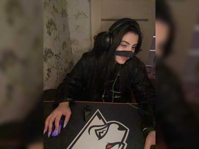 aloeloea's BongaCams show and profile