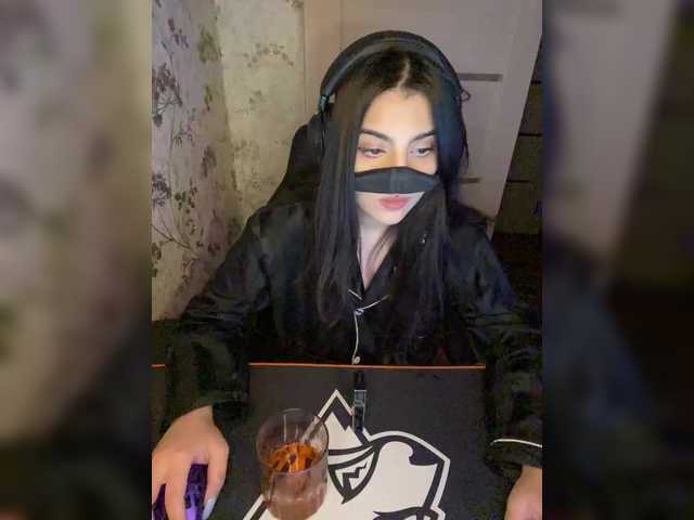 aloeloea's BongaCams show and profile