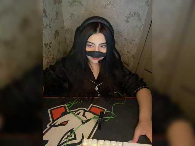 aloeloea's BongaCams show and profile