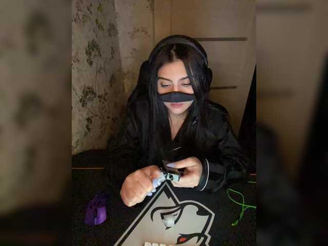 aloeloea's BongaCams show and profile