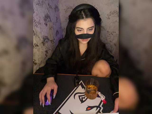 aloeloea's BongaCams show and profile