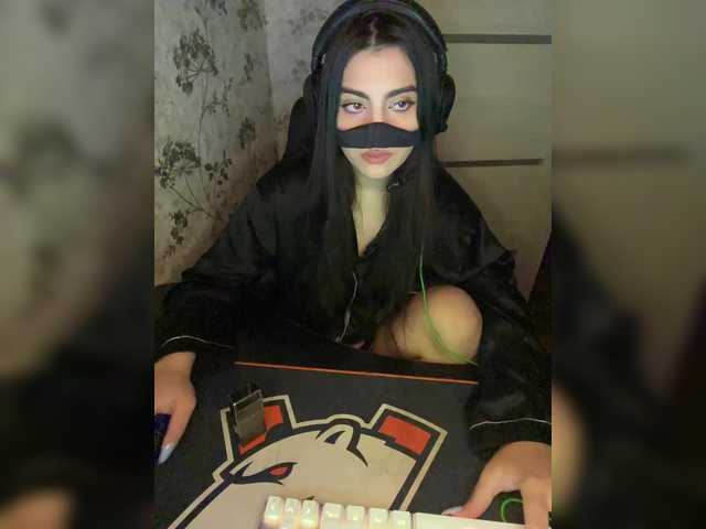 aloeloea's BongaCams show and profile