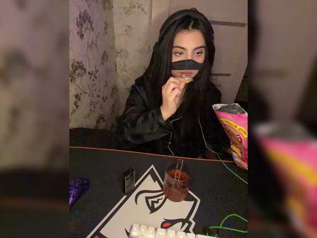 aloeloea's BongaCams show and profile