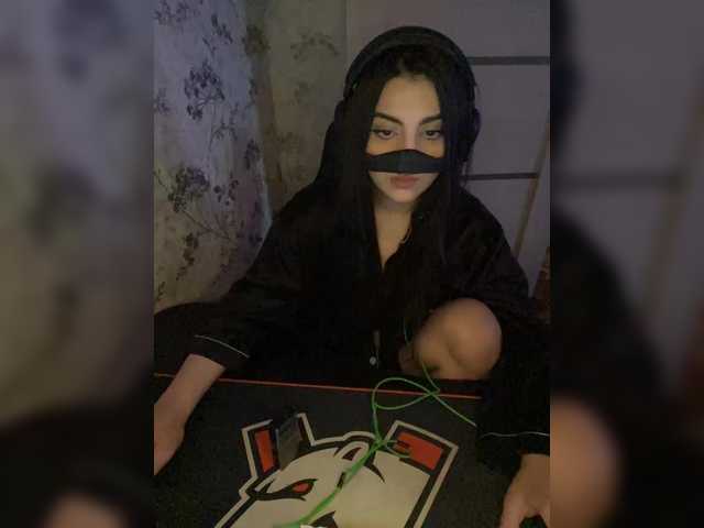 aloeloea's BongaCams show and profile