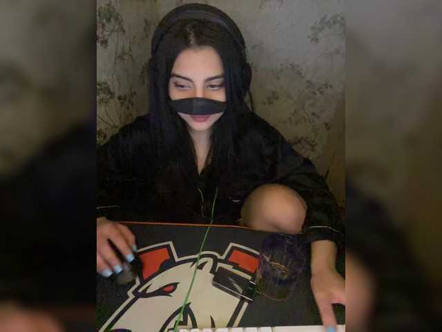 aloeloea's BongaCams show and profile