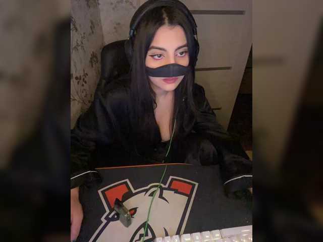 aloeloea's BongaCams show and profile