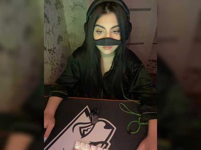 aloeloea's BongaCams show and profile