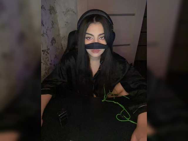 aloeloea's BongaCams show and profile