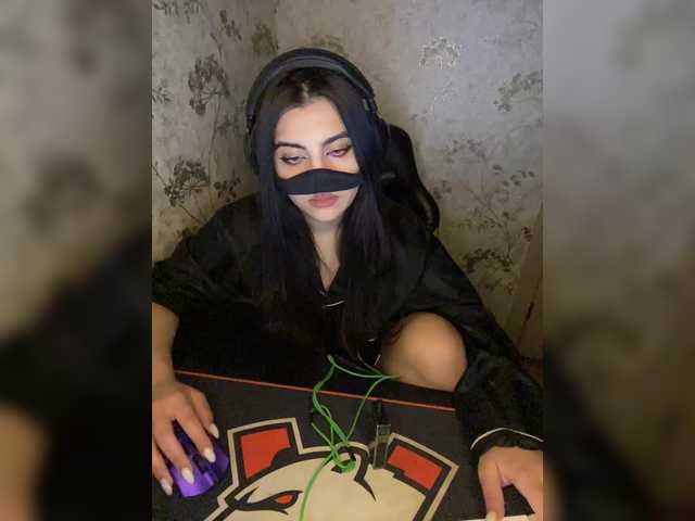 aloeloea's BongaCams show and profile