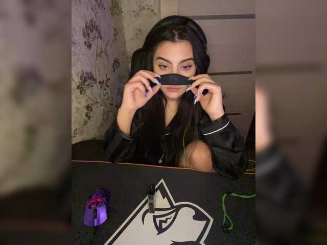 aloeloea's BongaCams show and profile