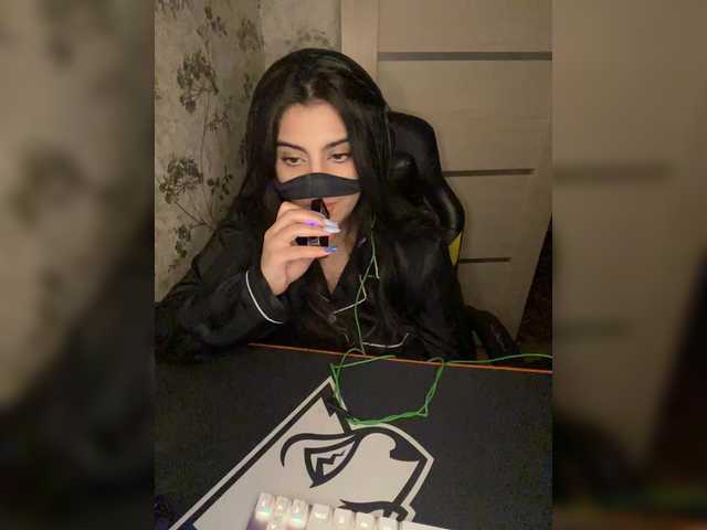 aloeloea's BongaCams show and profile