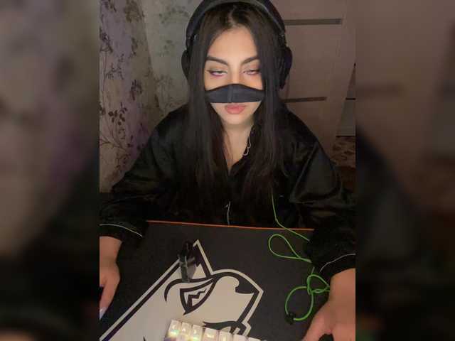 aloeloea's BongaCams show and profile