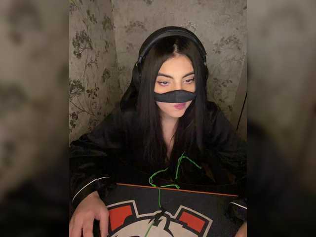 aloeloea's BongaCams show and profile