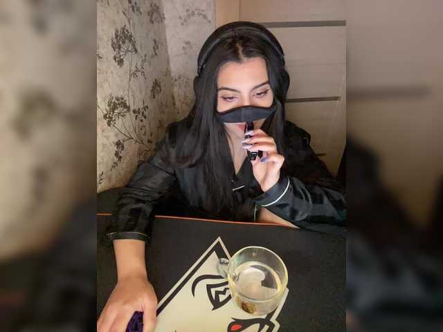 aloeloea's BongaCams show and profile