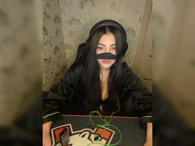 aloeloea's BongaCams show and profile