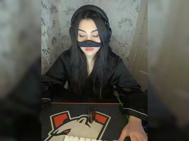 aloeloea's BongaCams show and profile