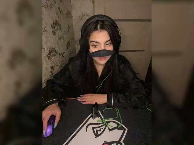 aloeloea's BongaCams show and profile