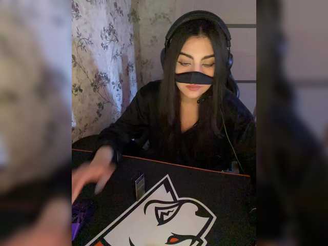 aloeloea's BongaCams show and profile