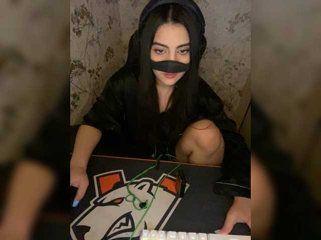 aloeloea's BongaCams show and profile