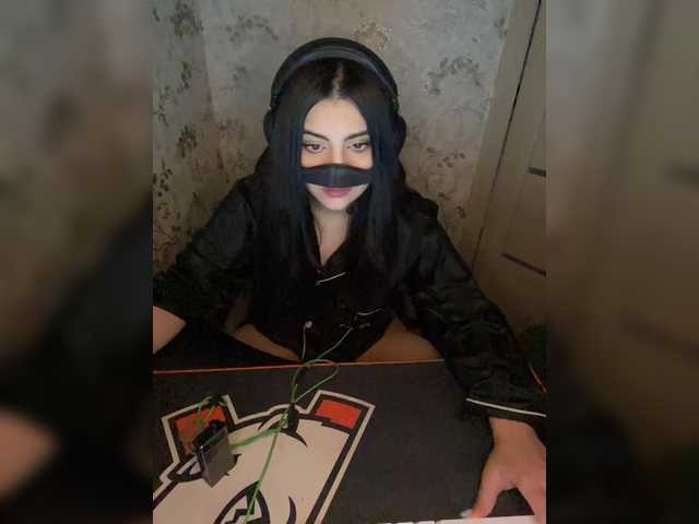 aloeloea's BongaCams show and profile