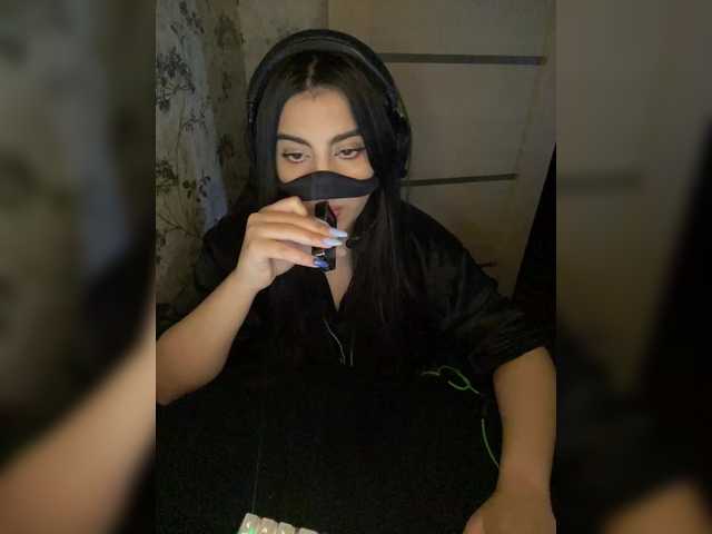 aloeloea's BongaCams show and profile