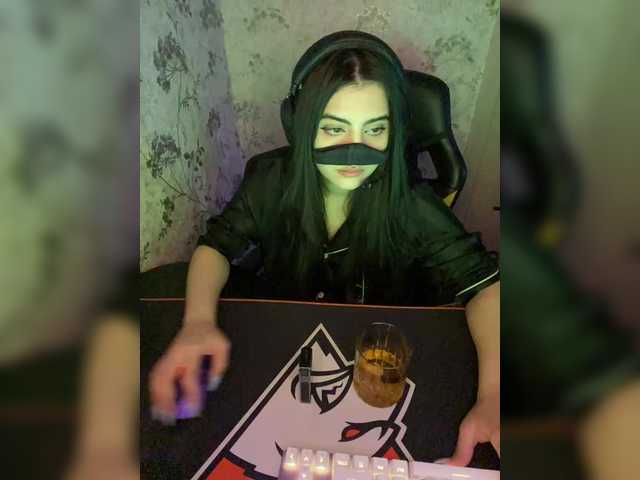 aloeloea's BongaCams show and profile