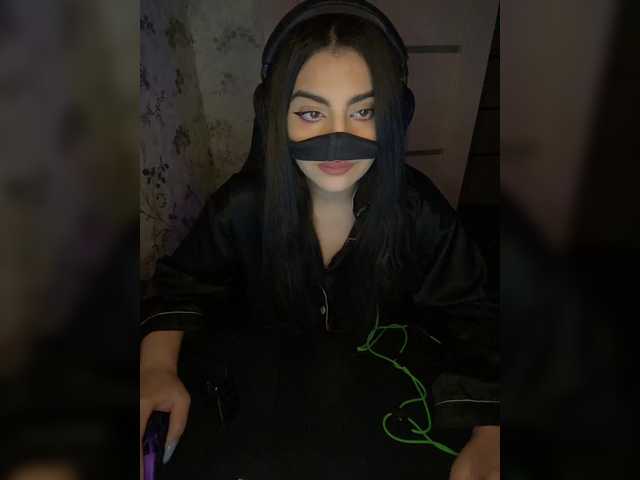 aloeloea's BongaCams show and profile