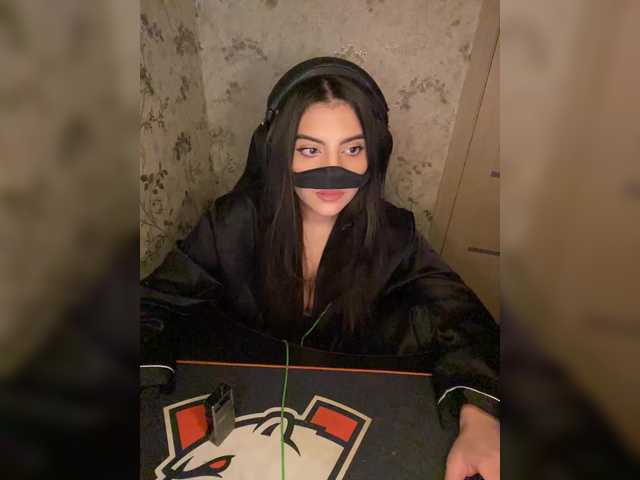 aloeloea's BongaCams show and profile