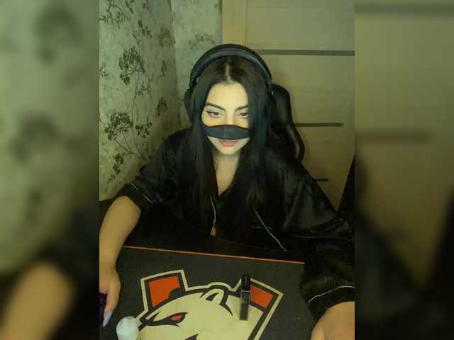 aloeloea's BongaCams show and profile