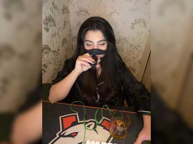 aloeloea's BongaCams show and profile