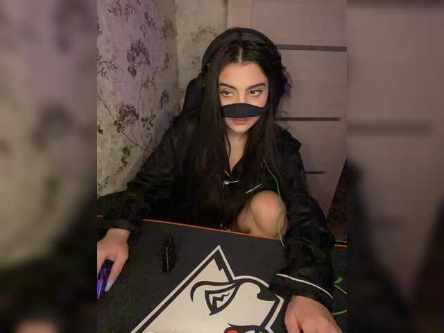 aloeloea's BongaCams show and profile