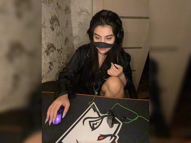 aloeloea's BongaCams show and profile